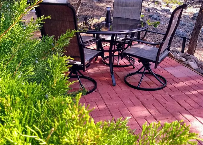 Sheridan House Inn- Adult Only Bed and breakfast