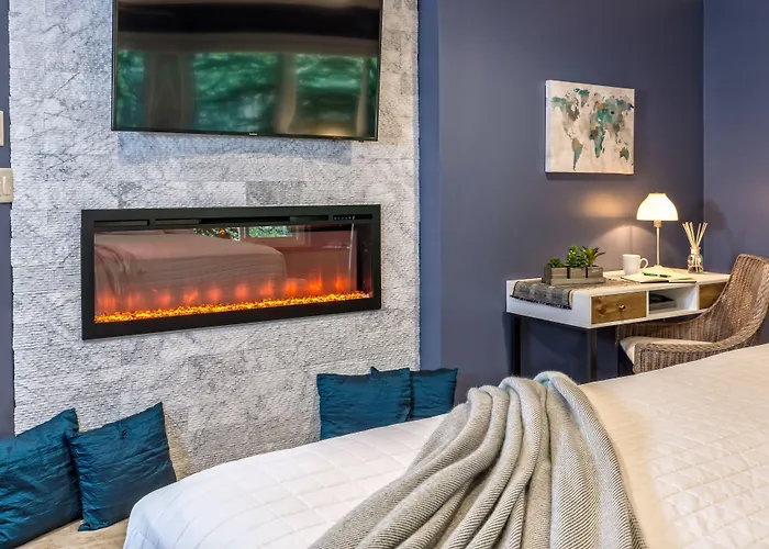 Sheridan House Inn- Adult Only Bed and breakfast