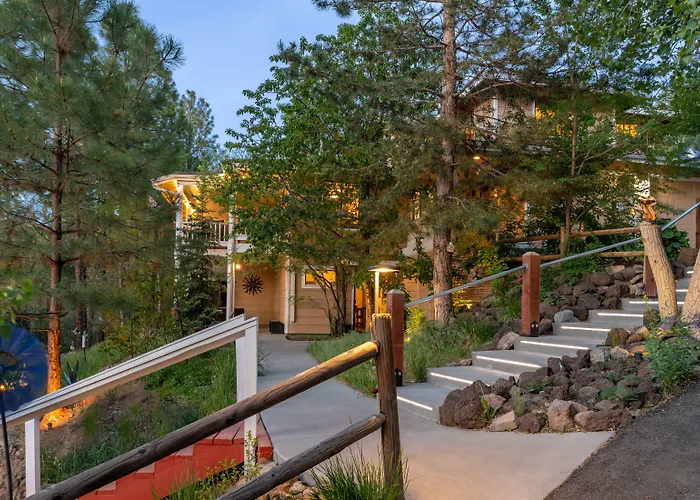 Sheridan House Inn- Adult Only Bed and breakfast
